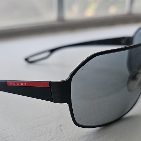 Men's Prada Sunglasses - Picture 7 of 13